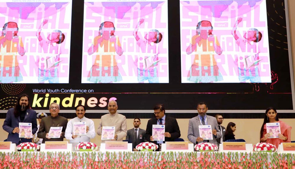 The President, Shri Ram Nath Kovind releasing the publication at the inauguration of the first World Youth Conference on Kindness, in New Delhi on August 23, 2019.  The Union Minister for Human Resource Development, Dr. Ramesh Pokhriyal ‘Nishank’, the Secretary, Department of Higher Education, Shri R. Subrahmanyam and other dignitaries are also seen. 