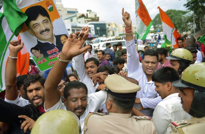 Karnataka Congress protests against Shivakumar's arrest