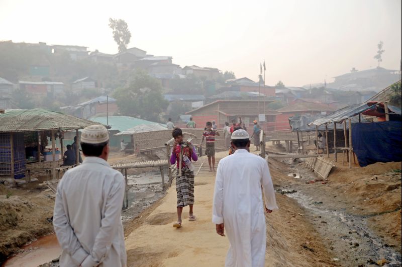 U.N. agency, Bangladesh begin survey of Rohingya over return to Myanmar
