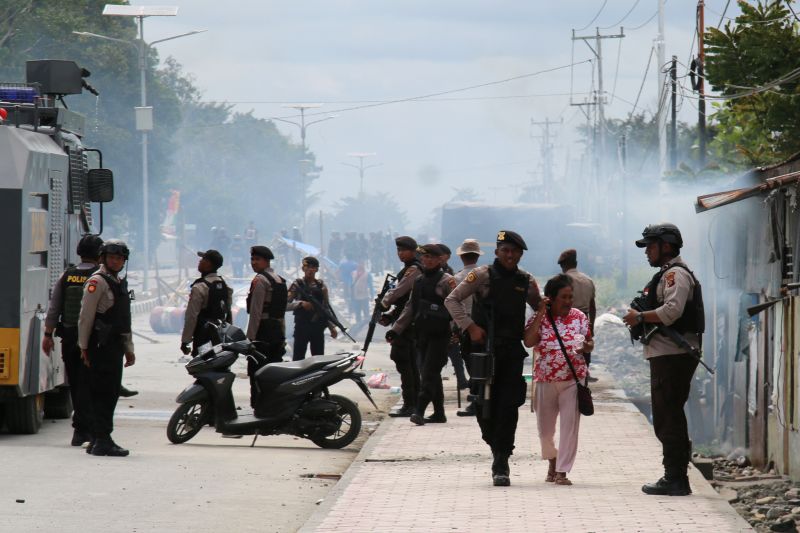 Violent protest erupts in capital of Indonesia's Papua
