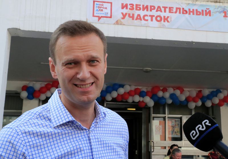 Russia carries out mass raids on Kremlin critic Navalny's supporters