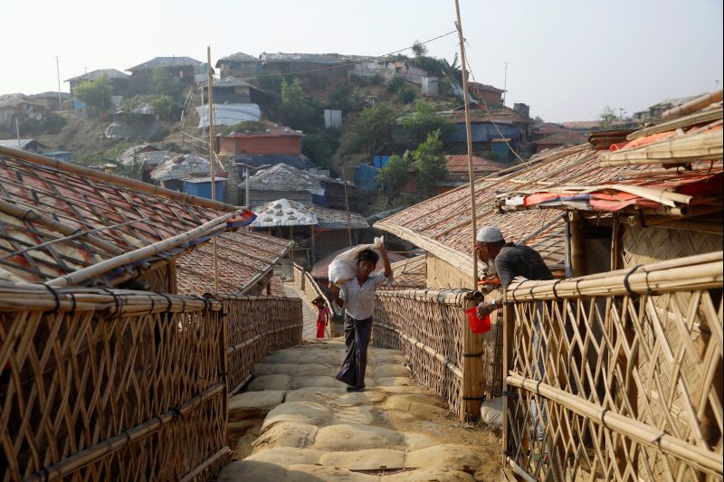 Rohingya in Bangladesh face tide of hostility as welcome turns to fear