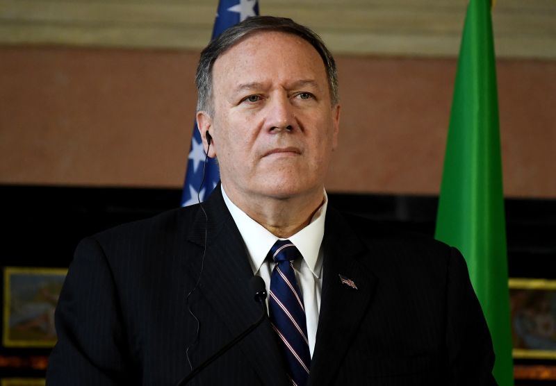 U.S.'s Pompeo asks Italy to be wary of China's "predatory" moves