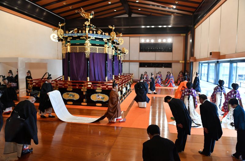 In ancient throne ritual, Japanese emperor vows to fulfil duty