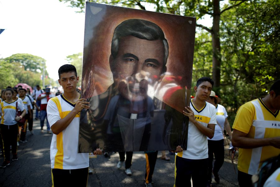 Pope moves slain Salvadoran priest, icon for poor, closer to sainthood