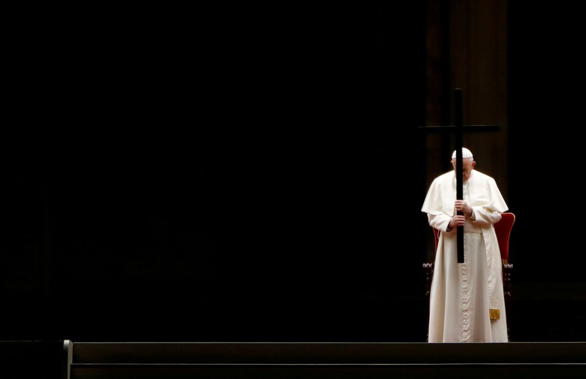 On Good Friday, Pope hears sorrows of prisoners and victims