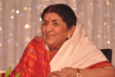 Your arrival has changed India's image: Lata to Modi 
