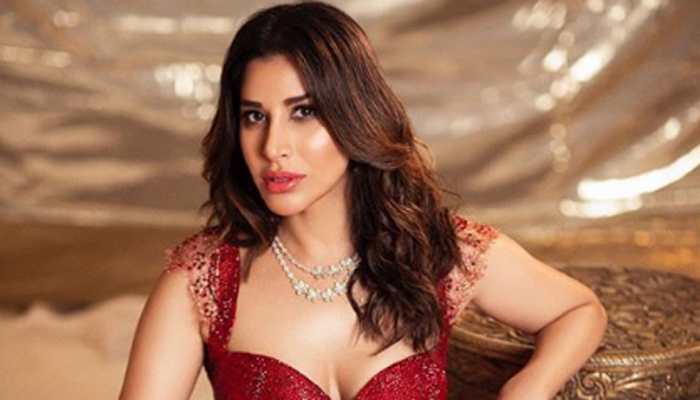 Sophie Choudry: I don't believe in extreme dieting, extreme workouts