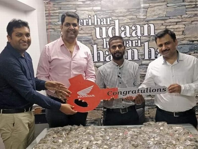 MP man buys Honda Activa by paying amount in coins