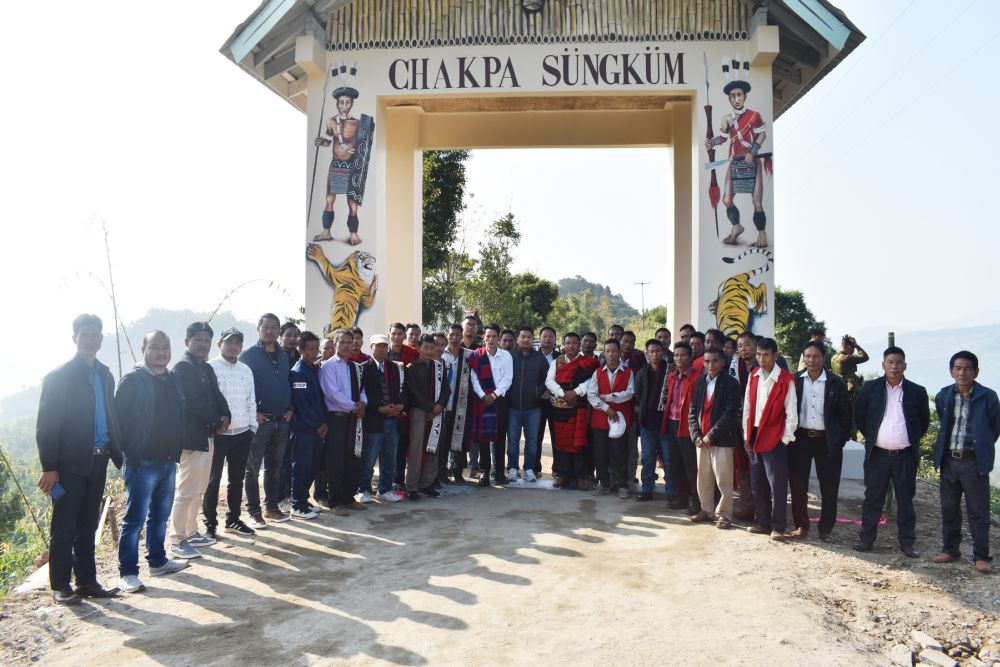 Tongpang Ozukum inaugurates Chakpa village gate