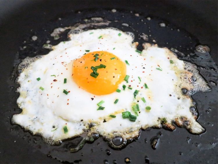 Egg intake doesn't up heart disease, stroke risks: Study