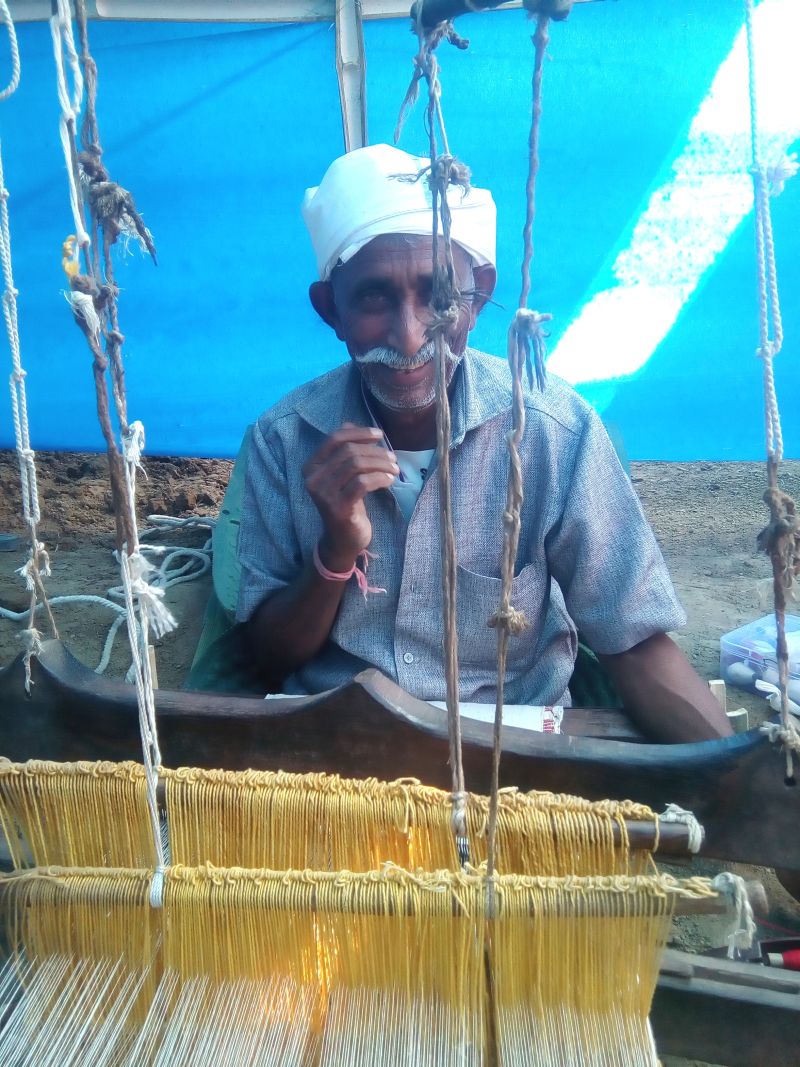 A weaver from Bhasha Adivasi Academy...