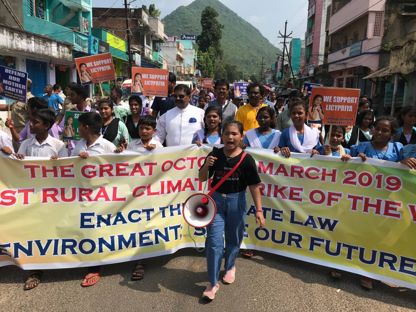 Youth climate activist, Licypriya Kangujam, leads a climate strike in eastern Odisha state, India, on October 27, 2019. HANDOUT/The Child Movement