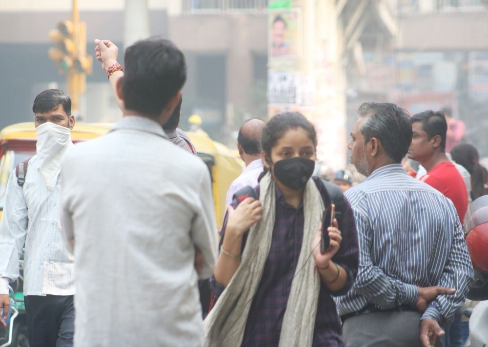 Delhi air slips to 'very poor' category again