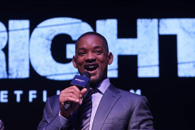 Will Smith shows his bare bottom on Instagram