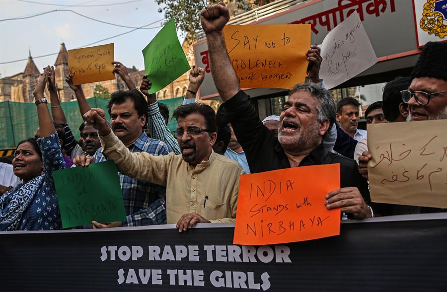 Indian activist goes on hunger strike after gruesome rape of young vet