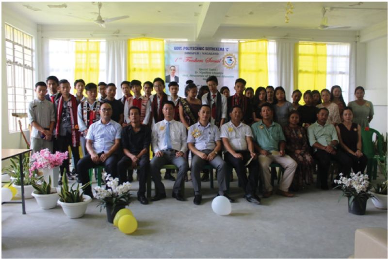 Guests along with the GPSD principal, faculty and freshers after the programme. (Photo Courtesy: GPSD)