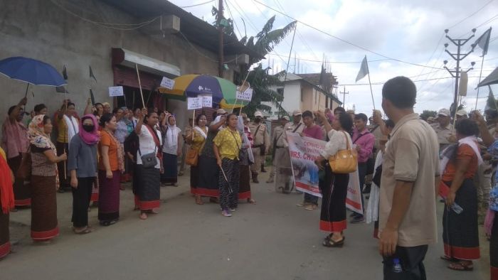Manipur: 10 hurt in protest over housewife’s death