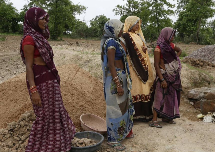 'Water women' quench thirst of central India's parched villages