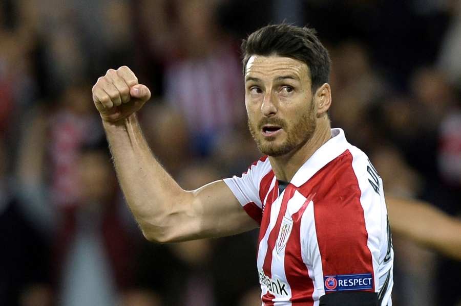 Athletic Bilbao's Aritz Aduriz celebrates scoring their first goal from the penalty spot REUTERS/Vincent West/File Photo
