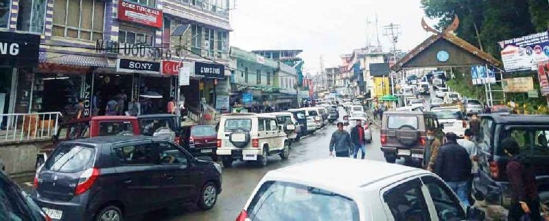 Heavy traffic in Kohima town on a usual working day. (Morung Photo)