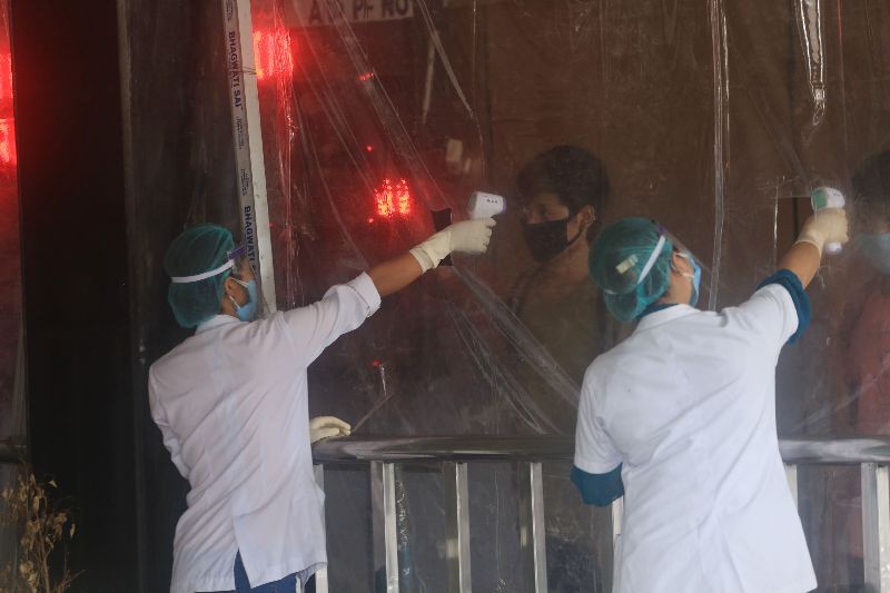 Returnees from the special train which arrived at Dimapur Railway Station from Thiruvananthapuram on June 13. (Morung Photo by Soreishim Mahong)