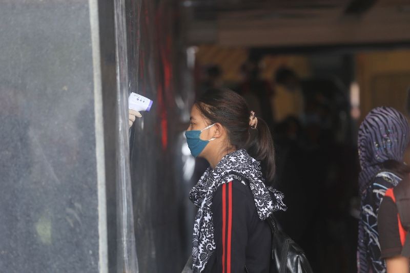 Returnees from the special train which arrived at Dimapur Railway Station from Thiruvananthapuram on June 13. (Morung Photo by Soreishim Mahong)