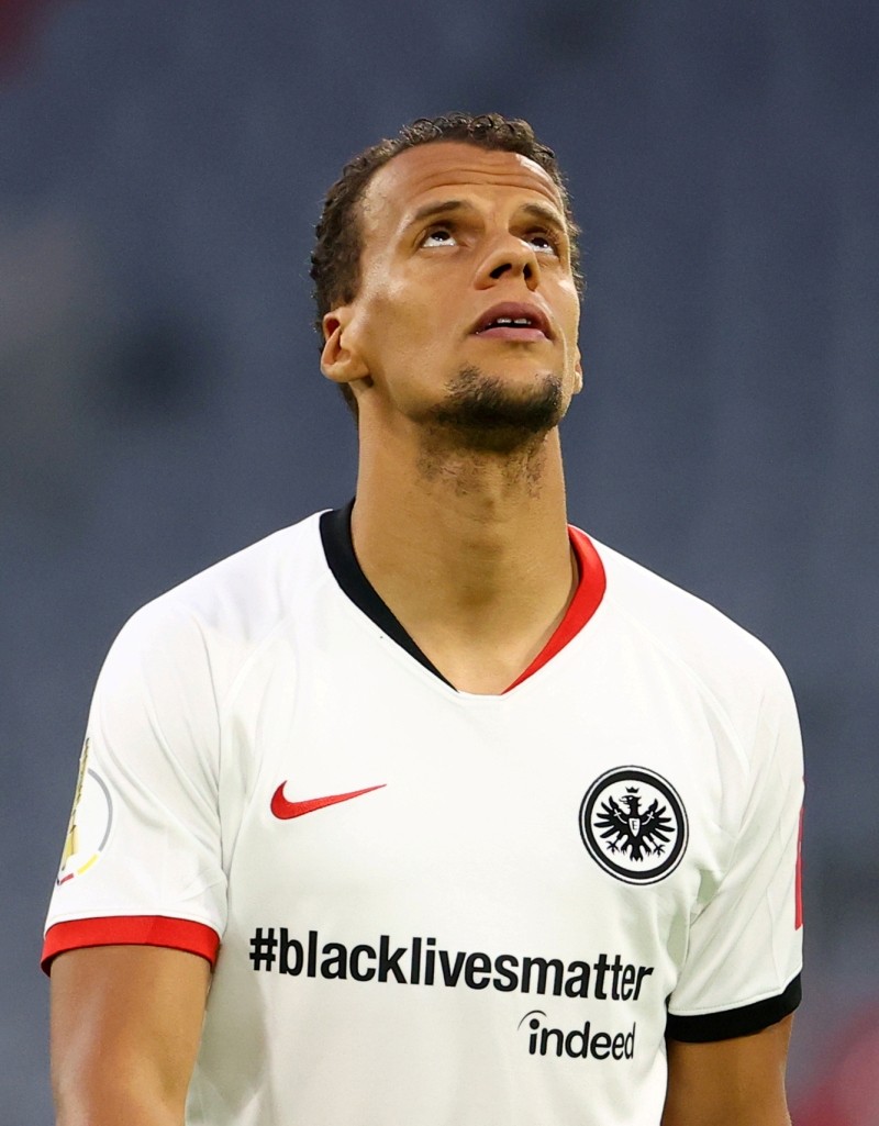 Eintracht Frankfurt's Timothy Chandler wearing a shirt referencing the Black Lives Matter campaign, as play resumes behind closed doors following the outbreak of COVID-19. (Reuters Photo)