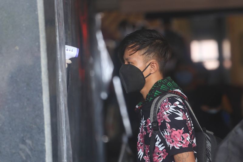 Returnees from the special train which arrived at Dimapur Railway Station from Thiruvananthapuram on June 13. (Morung Photo by Soreishim Mahong)