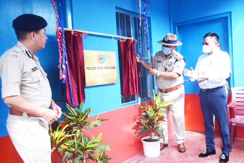 DGP Nagaland, T John Longkumer, unveiling the plaque at the new Police Post building at Dillai Gate, Dimapur on July 4. (DIPR Photo)
