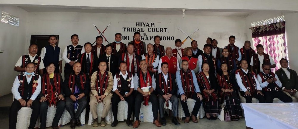 Sümi Hoho officials with guest and others during the Ahuna celebration feast at Sümi Hoho official building in Old town, Zunheboto on November 13.