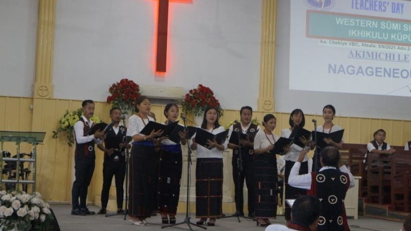 The Nagagenous group presenting a special song during the Teachers’ Day celebration on September 5.