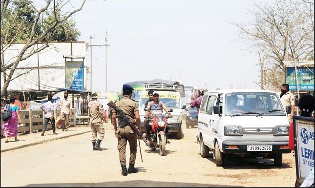 Vehicles stopping at the Newfield inter-state checkpost before entering Dimapur from the Karbi Anglong side, Assam. (Morung File Photo by Soreishim Mahong)
