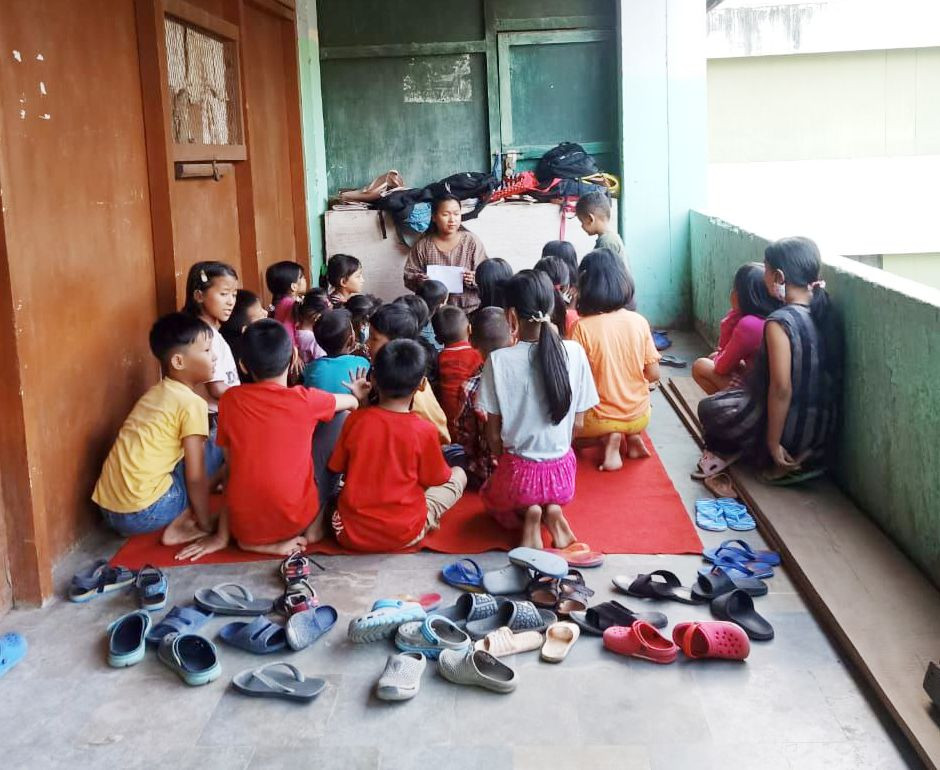 Children attending an evening class conducted by the Red Connection Ministry in Super Market, Dimapur. Initiated in 2014 to help less privileged children gain better access to education, the Red Connection Ministry has ramped up efforts during the COVID-19 pandemic to ensure that the children do not miss out on their education. (Morung Photo)