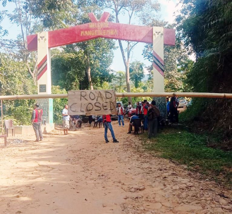 A 12 hour Mangkolemba bandh was imposed on November 15 in protest against the government’s failure to provide assurance for good roads in the sub division. 