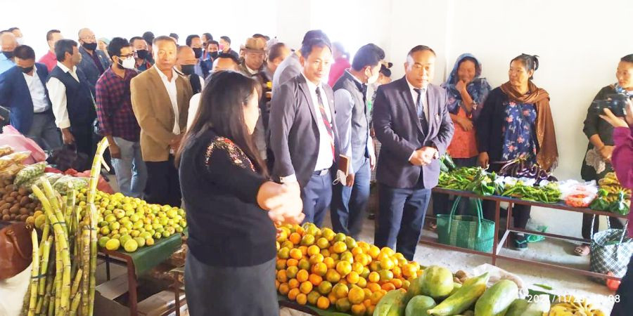 Minister Neiba Kronu at the Zanibou Organic Market at Chakhesang Community Complex, Chakhesang Colony, Dimapur on November 29.