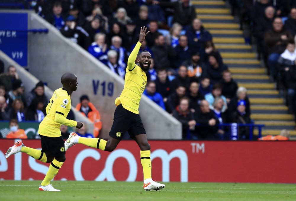 Leicester: Chelsea's Antonio Rudiger, right, celebrates after scoring his side's opening goal during the English Premier League soccer match between Leicester City and Chelsea at the King Power Stadium, in Leicester, England, Saturday, Nov. 20, 2021. AP/PTI