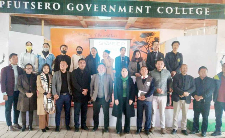 Officials with participants of SVEEP campaign at Pfutsero on November 26