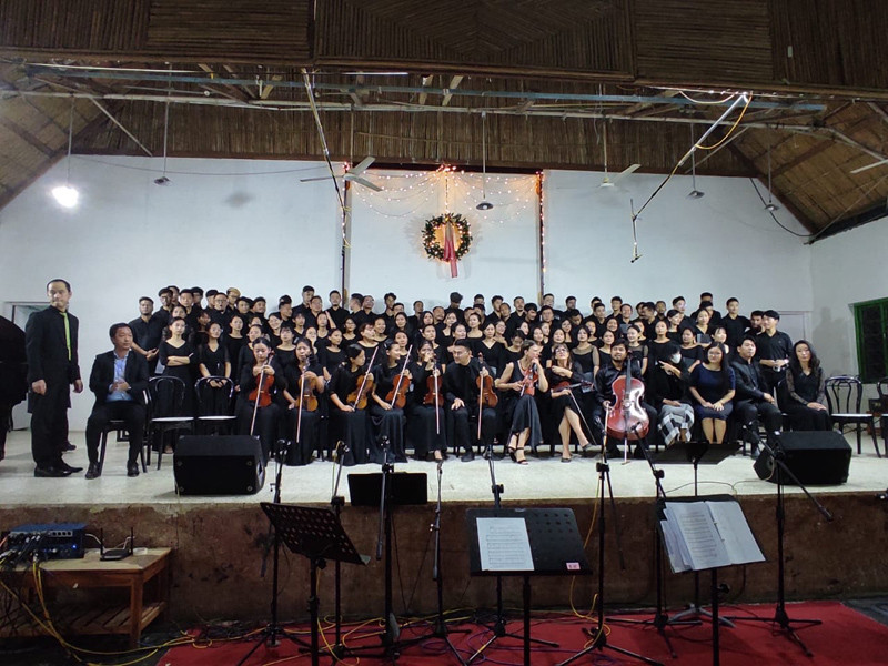 Margaret Shishak School of Music, Patkai Christian College (Autonomous) held its Annual Christmas Tree Lighting and Concert at the Bundrock Auditorium of the college campus on December 5.