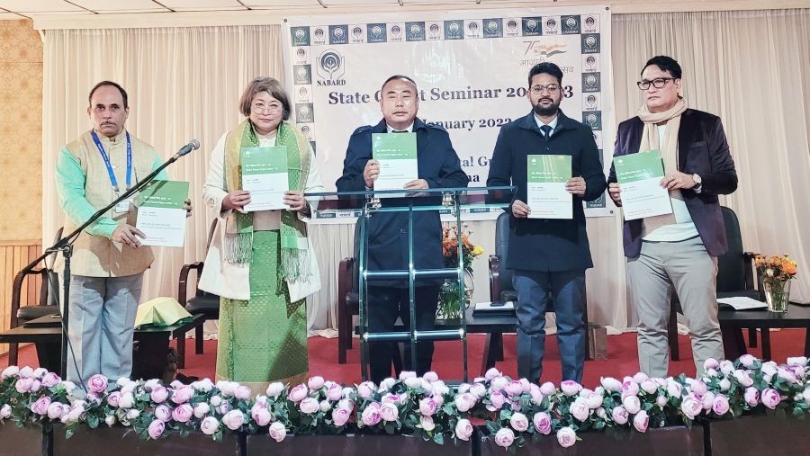 Minister Neiba Kronu and others during the release of NABARD’s ‘State Focus Paper’ 2022-23’ for Nagaland in Kohima on January 28. (Morung Photo)