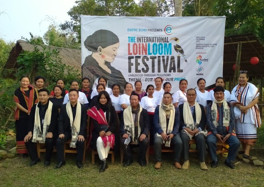 Exotic Echo weavers with resource persons and guests during the weavers and crafters’ dialogue at Diezephe Handicraft Village on January 21. (Morung Photo)