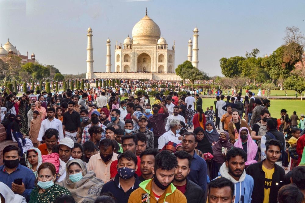 Agra: Tourists visit the Taj Mahal as the 3-day annual Urs of Mughal emperor Shah Jahan begins, in Agra, Sunday, Feb. 27, 2022. (PTI Photo)