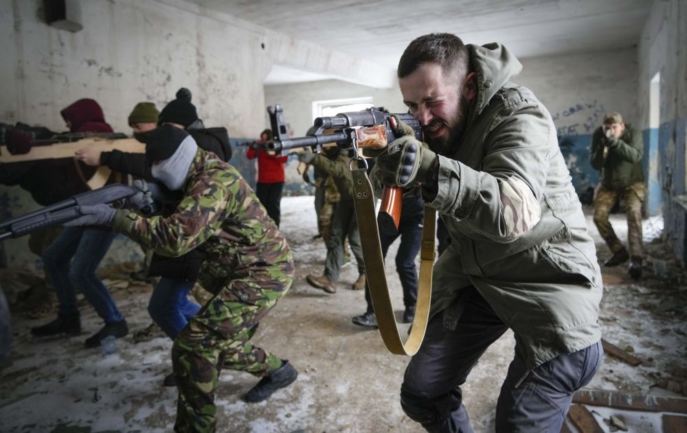 Kyiv : Local residents train close to Kyiv, Ukraine, Sunday, Jan. 30, 2022. AP/PTI