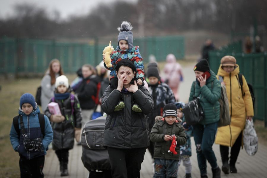 Medyka: Refugees, mostly women with children, arrive at the border crossing in Medyka, Poland, Saturday, March 5, 2022, after fleeing Russian invasion in Ukraine.AP/PTI