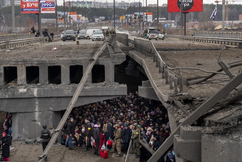Cease-fire effort in Ukraine collapses amid Russian shelling