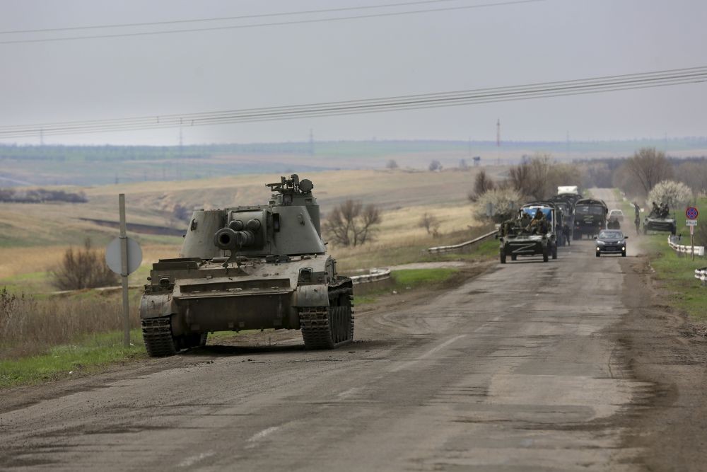 Russia ratchets up battle for control of eastern Ukraine