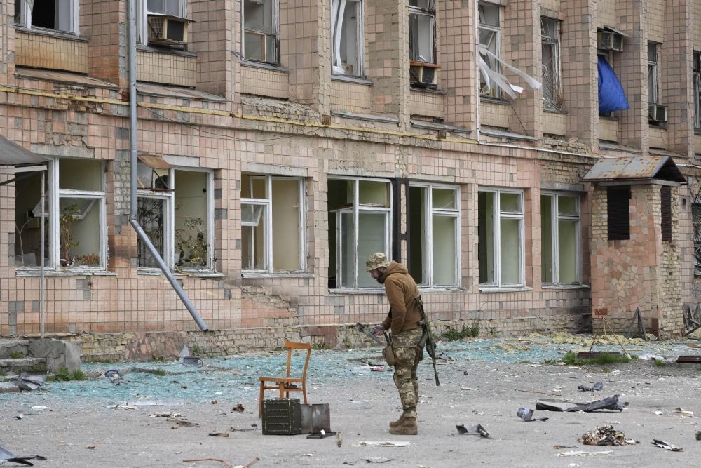 Mariupol fighters 'will be destroyed'