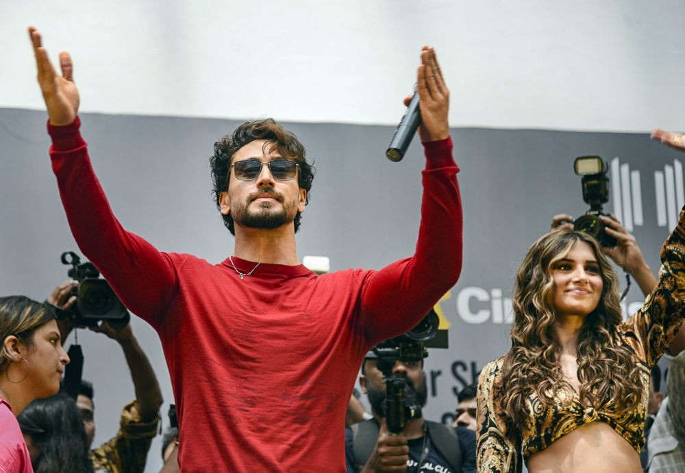 Navi Mumbai: Bollywood actors Tiger Shroff and Tara Sutaria during a promotional event for their upcoming film 'Heropanti 2', at Nerul, in Navi Mumbai, Sunday, April 24, 2022. (PTI Photo)