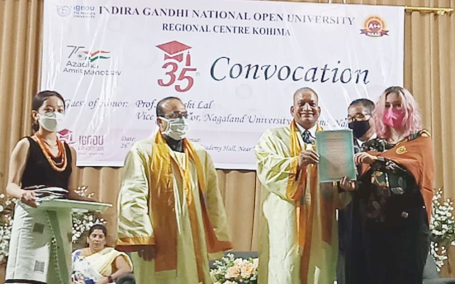 93-year-old grandfather gets master's degree from IGNOU | Education News -  The Indian Express