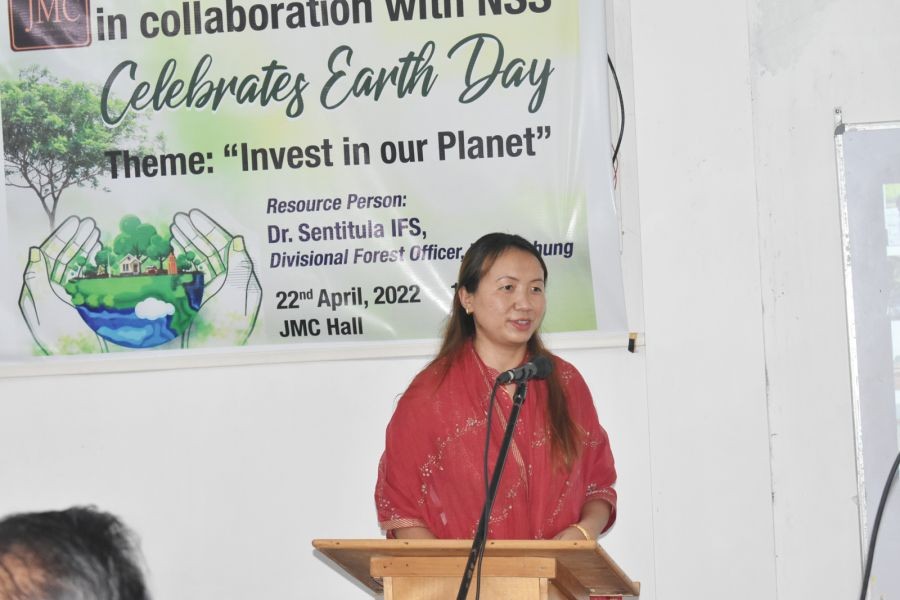 JMC marks Earth Day with seminar, plantation drive